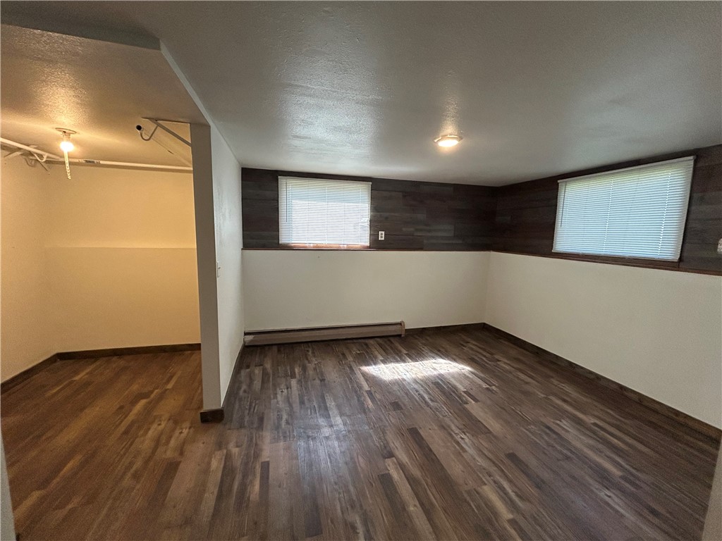 2858 12th Street Property Photo 15