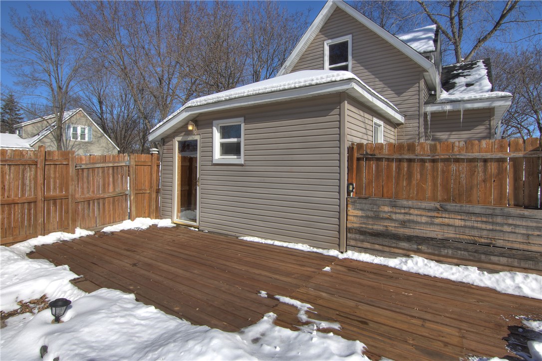 1431 Wilson Street Property Photo 24