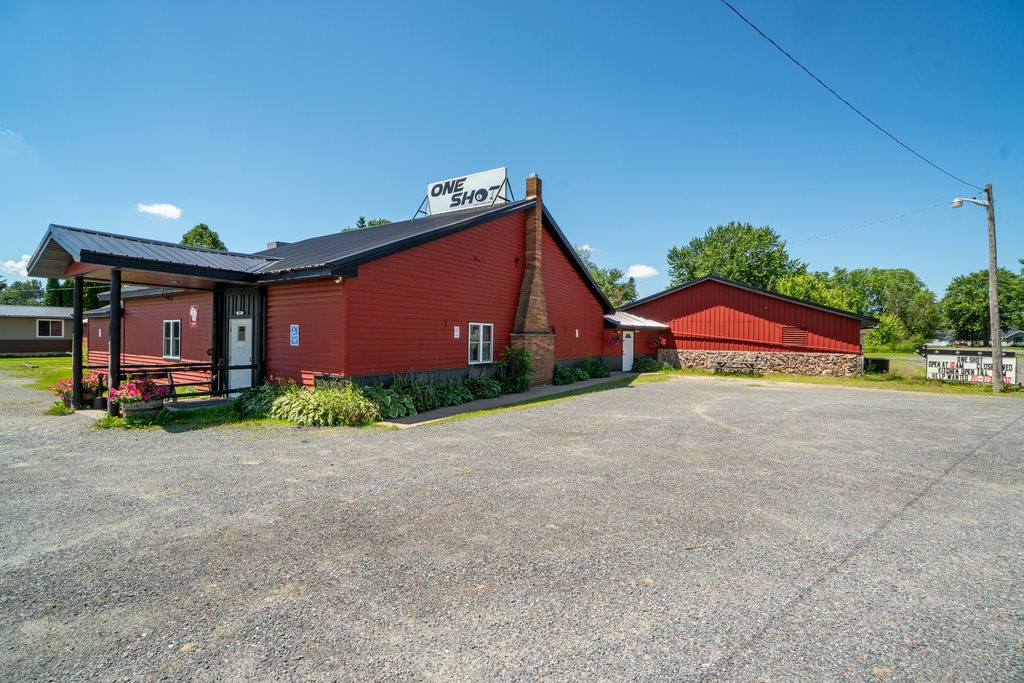 907 E 3rd Street Property Photo