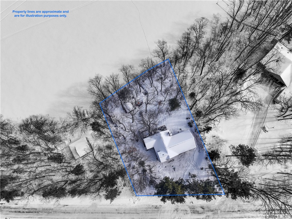 8212 N Portage Terrace Property Photo 7