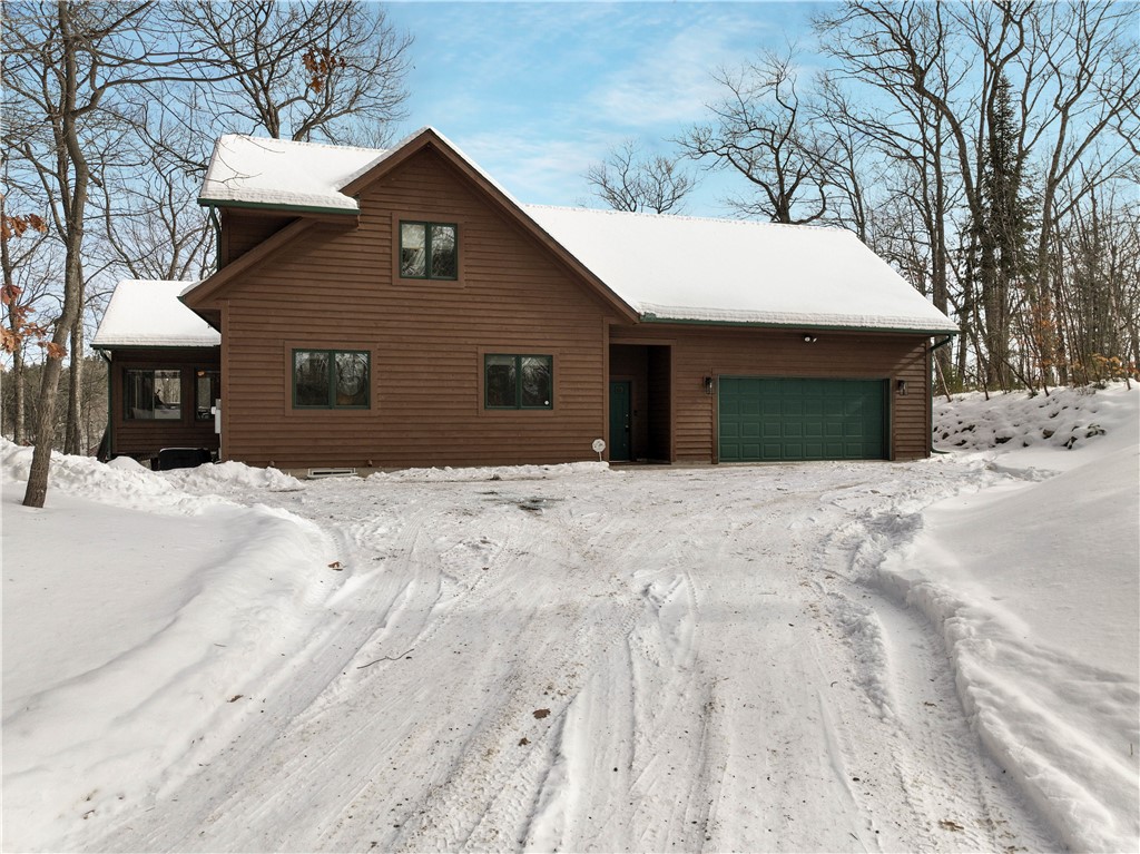 8212 N Portage Terrace Property Photo 8