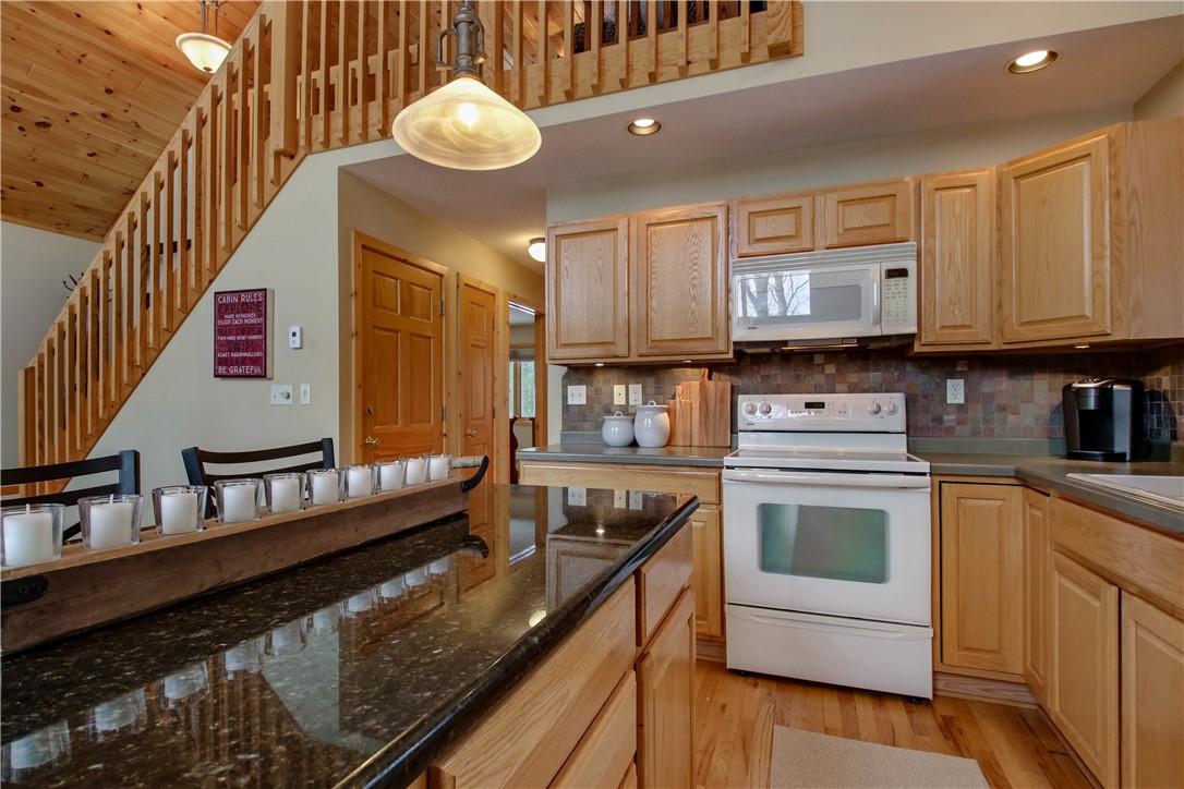 8212 N Portage Terrace Property Photo 18