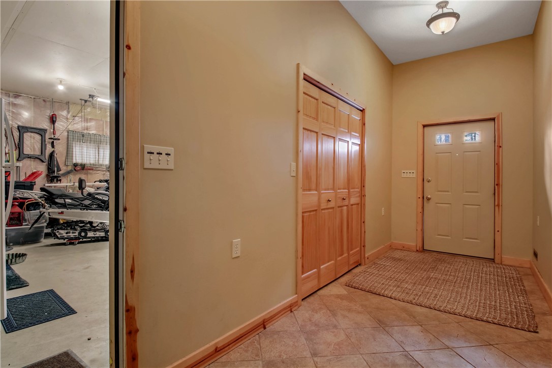 8212 N Portage Terrace Property Photo 21