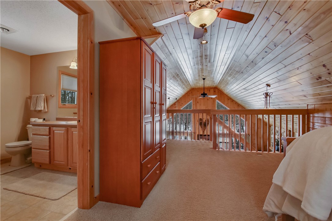 8212 N Portage Terrace Property Photo 31
