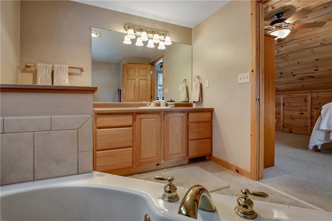 8212 N Portage Terrace Property Photo 33