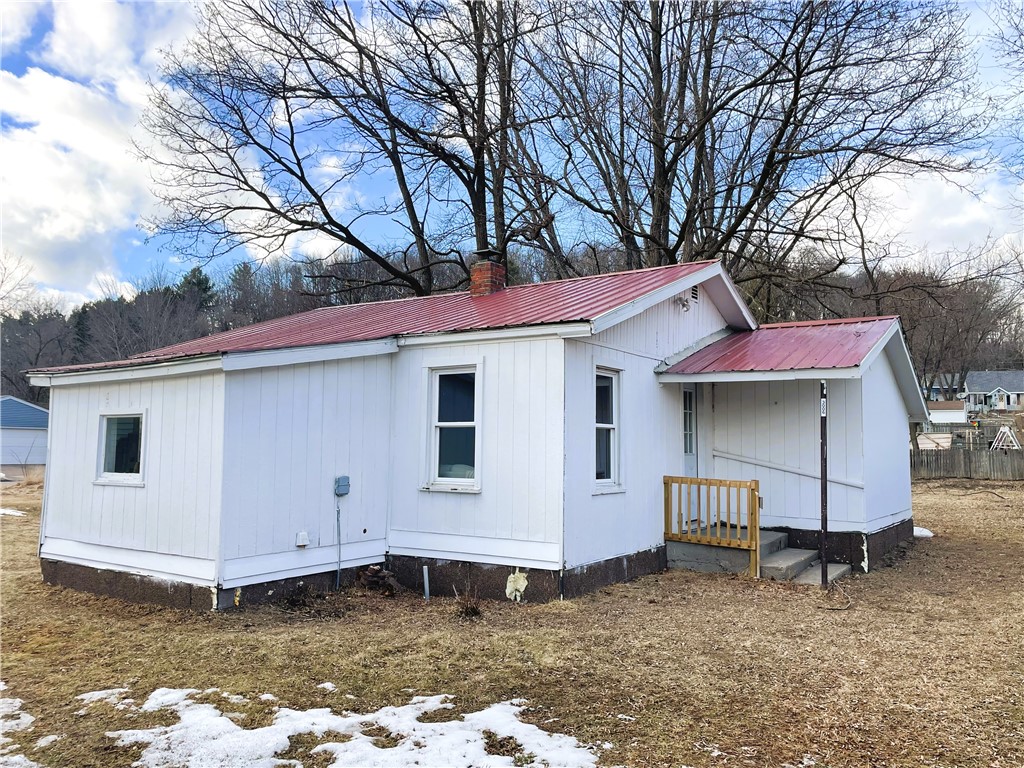 3006 Seymour Road Property Photo