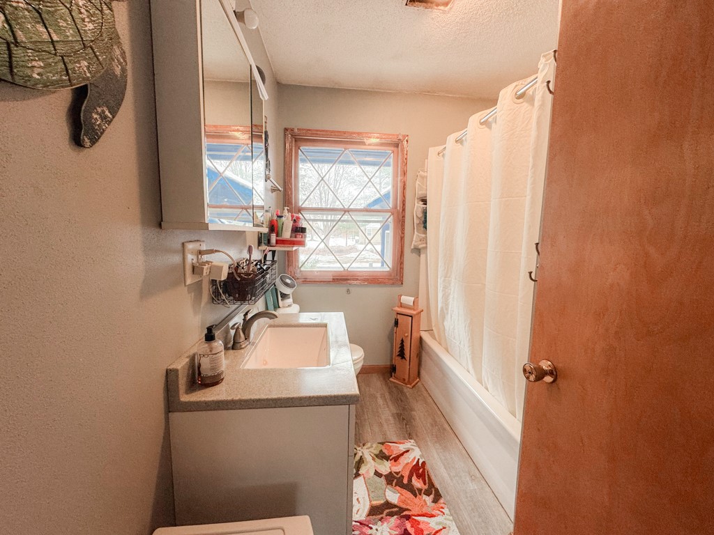 201 W 7th Avenue Property Photo 8