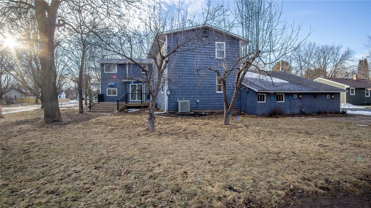 1403 2nd Avenue Se Property Photo 5