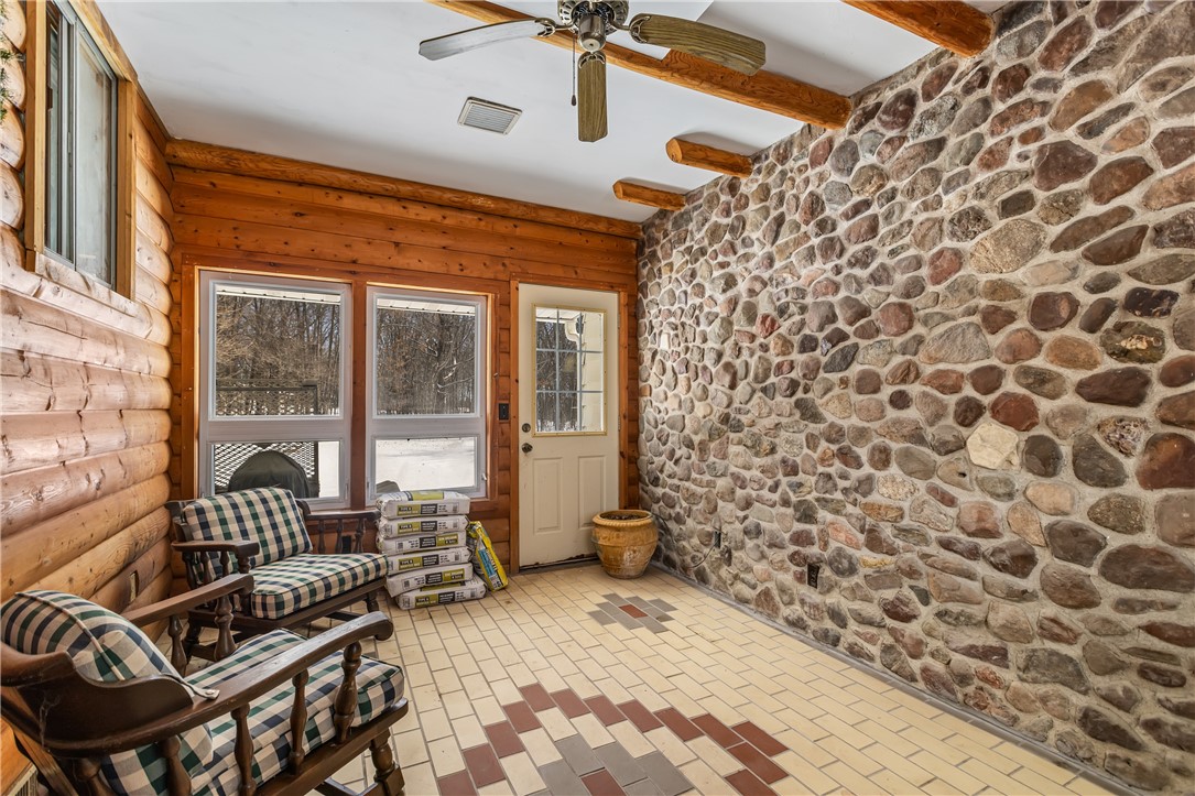 17330 County Highway J Property Photo 4