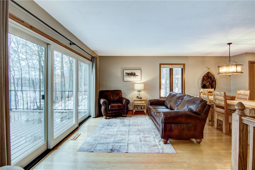 2567 27 1/4 27 3/4 Street Property Photo 4