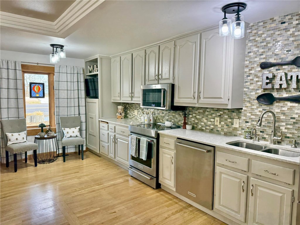 10688 Hwy 178 Property Photo 18