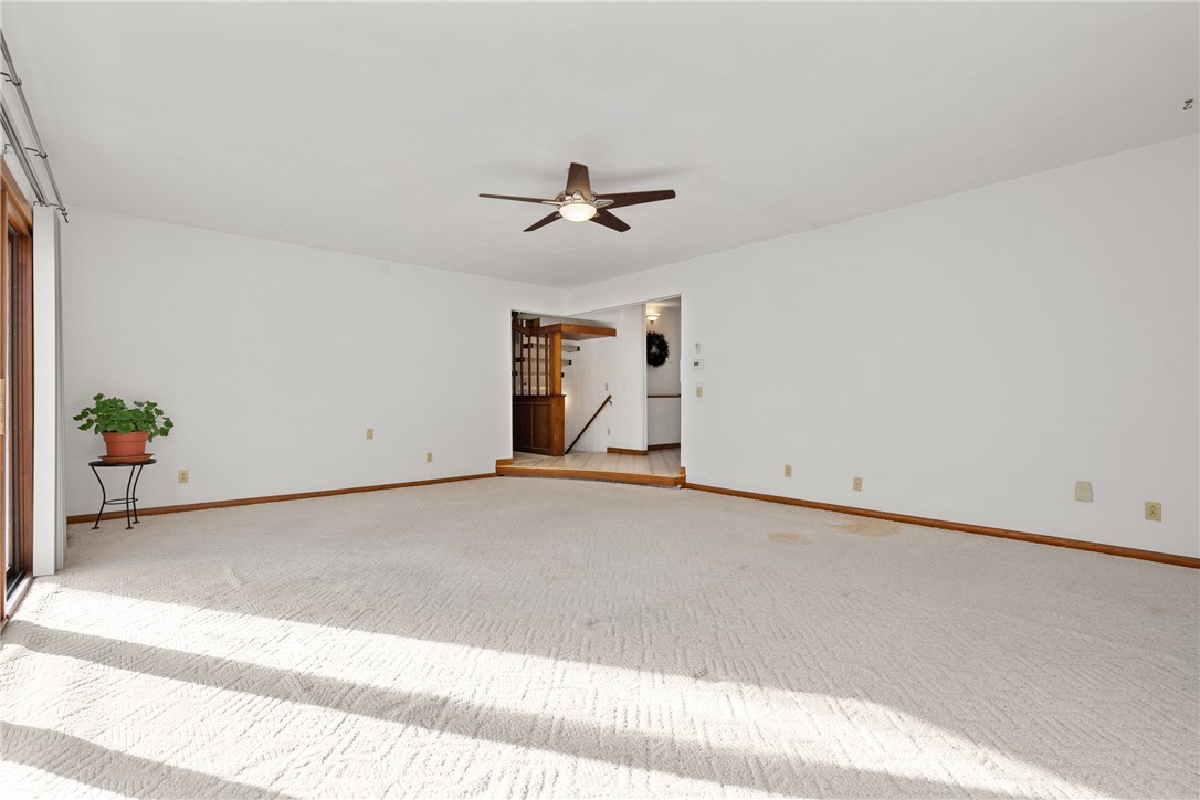 23497 Elm Street Property Photo 5