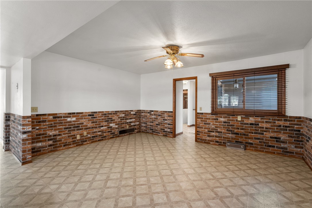 23497 Elm Street Property Photo 11