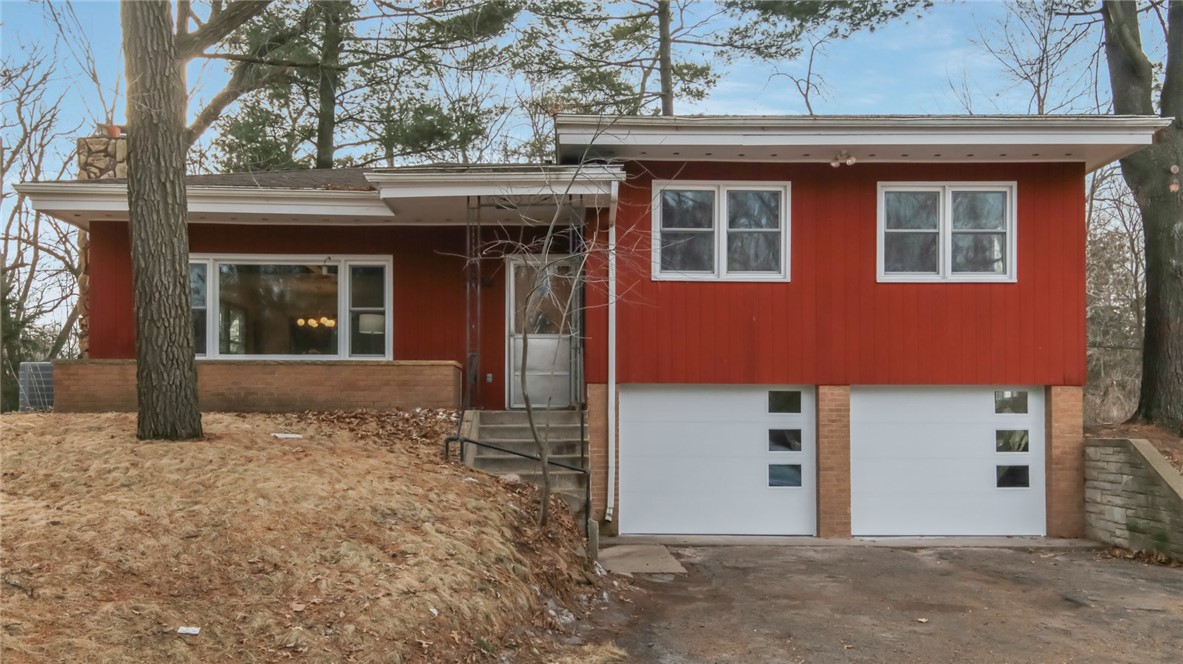 2114 115th Street Property Photo