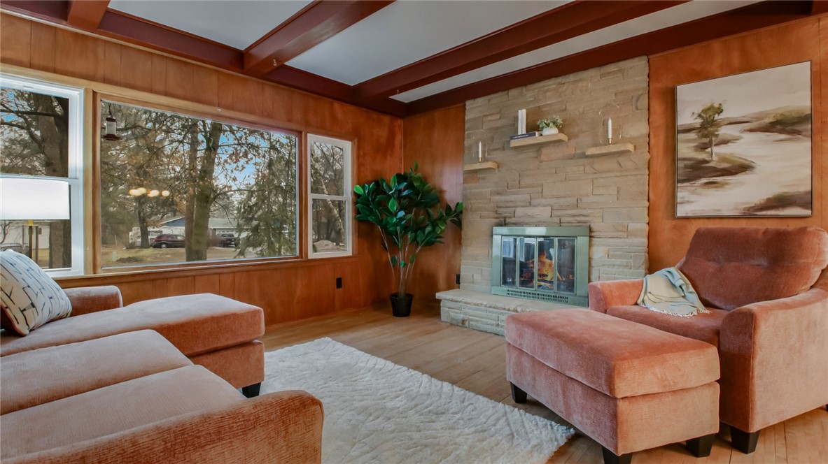 2114 115th Street Property Photo 5