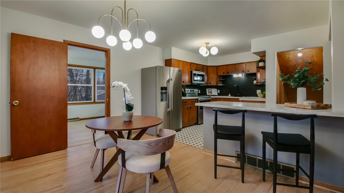 2114 115th Street Property Photo 6