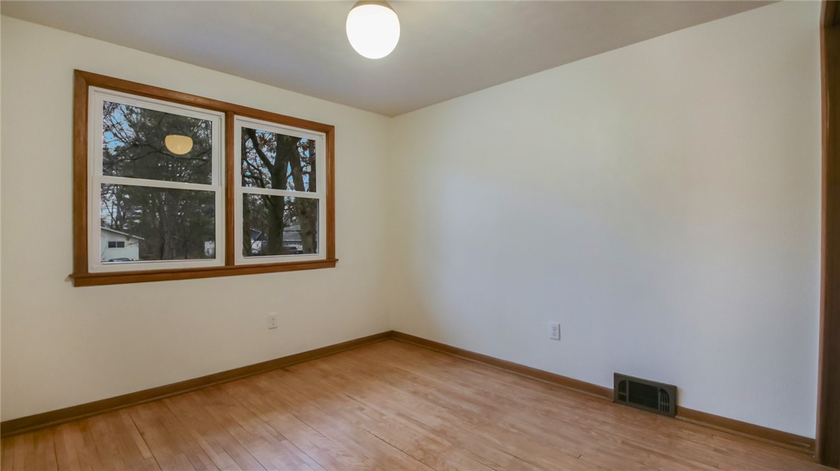 2114 115th Street Property Photo 19