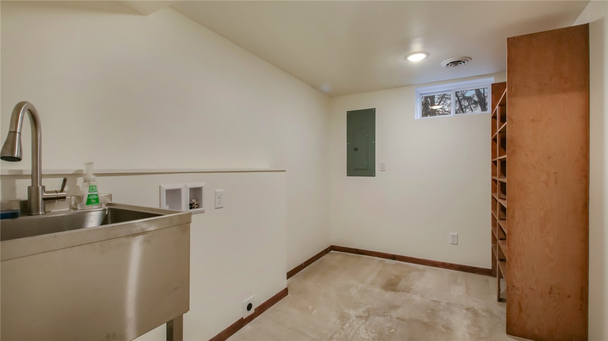 2114 115th Street Property Photo 22