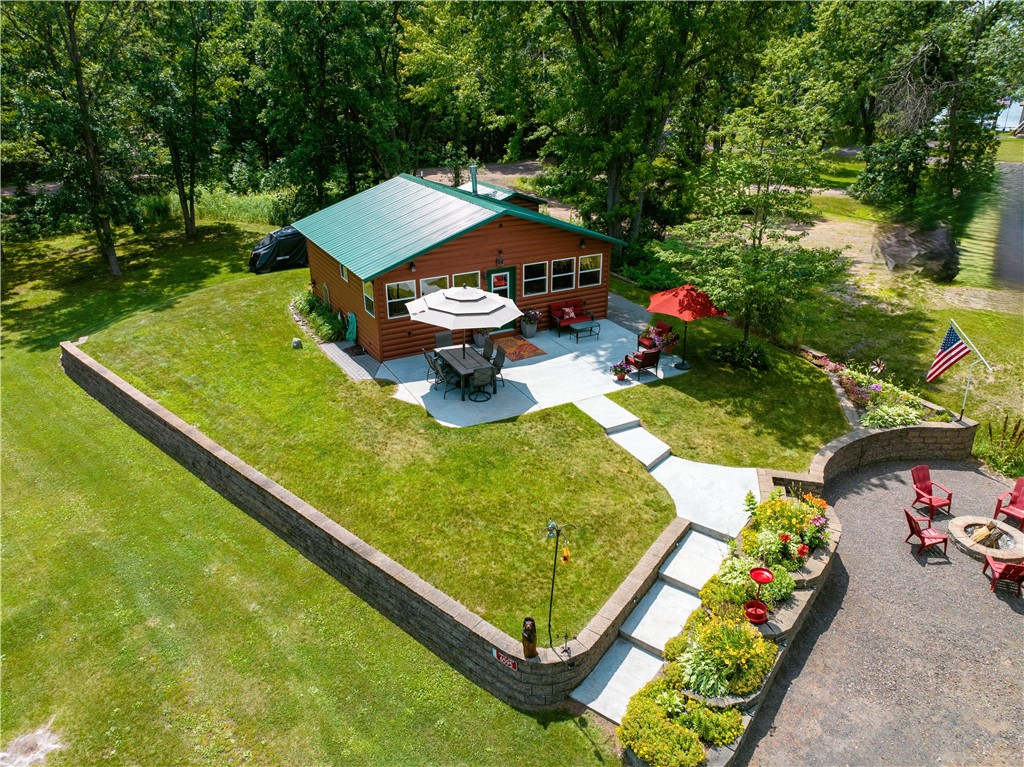 6595 Blue Heron Bay Drive Property Photo 7