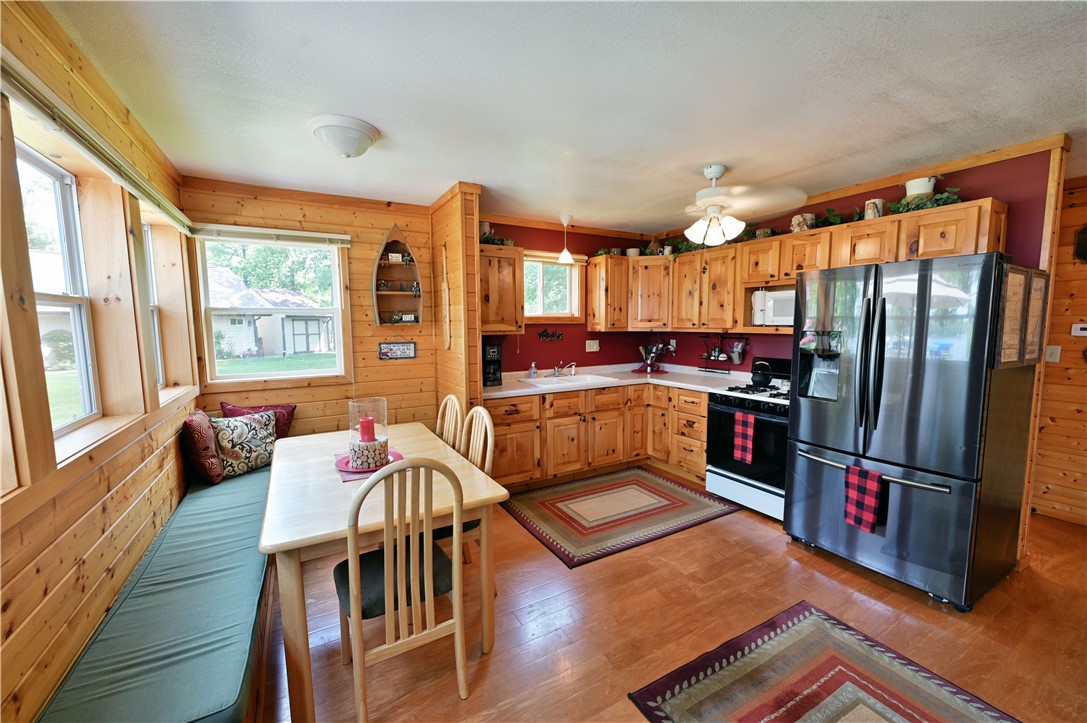 6595 Blue Heron Bay Drive Property Photo 15
