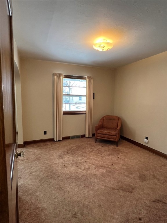 121 E Truman Avenue Property Photo 7