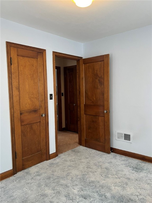 121 E Truman Avenue Property Photo 14