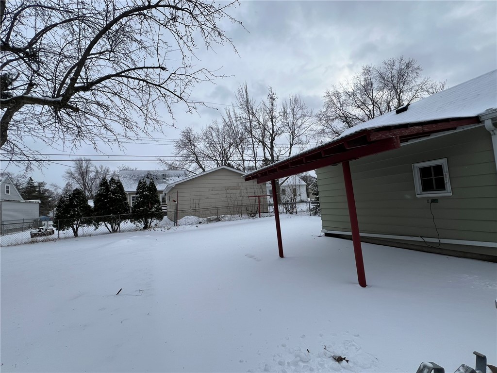 121 E Truman Avenue Property Photo 25