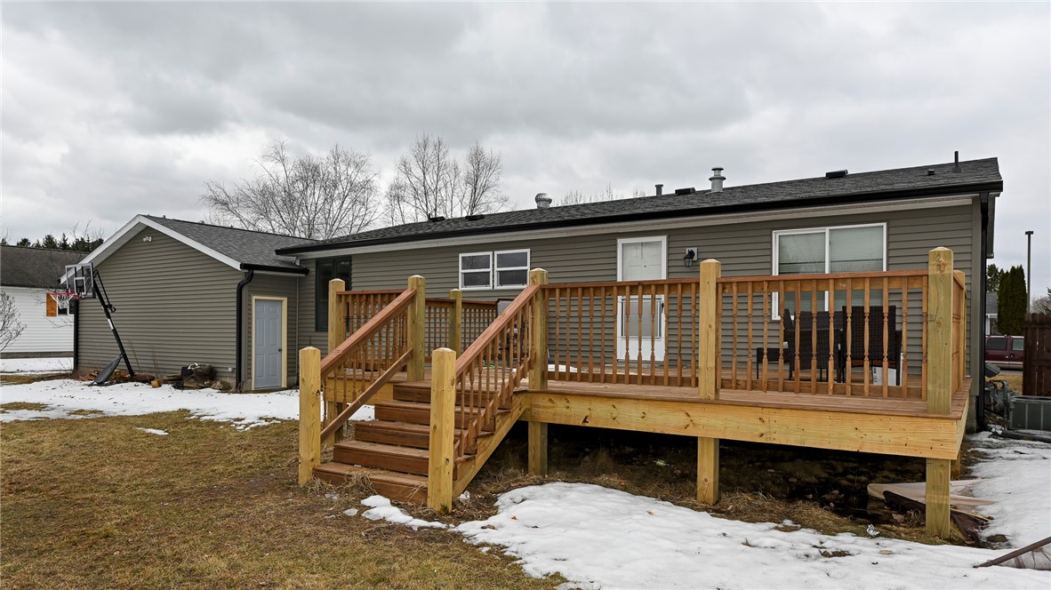 1202 Badger Street Property Photo 3