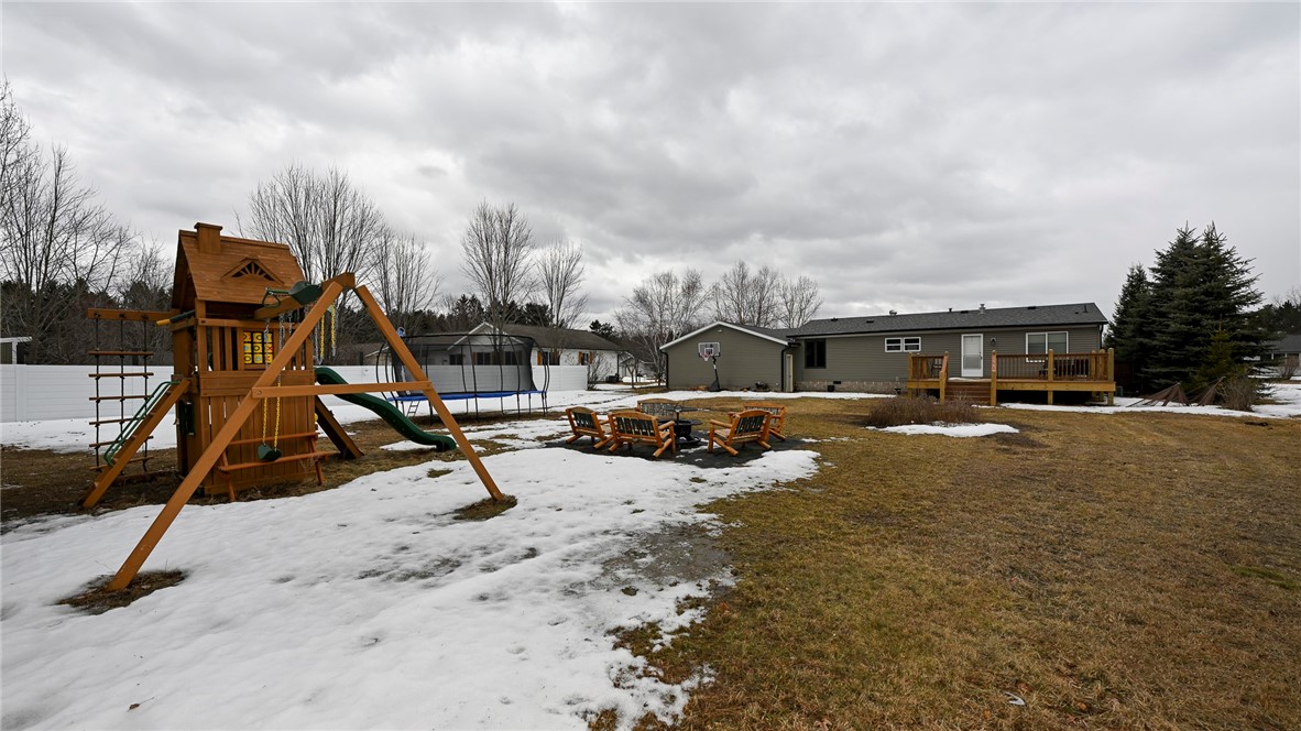 1202 Badger Street Property Photo 5