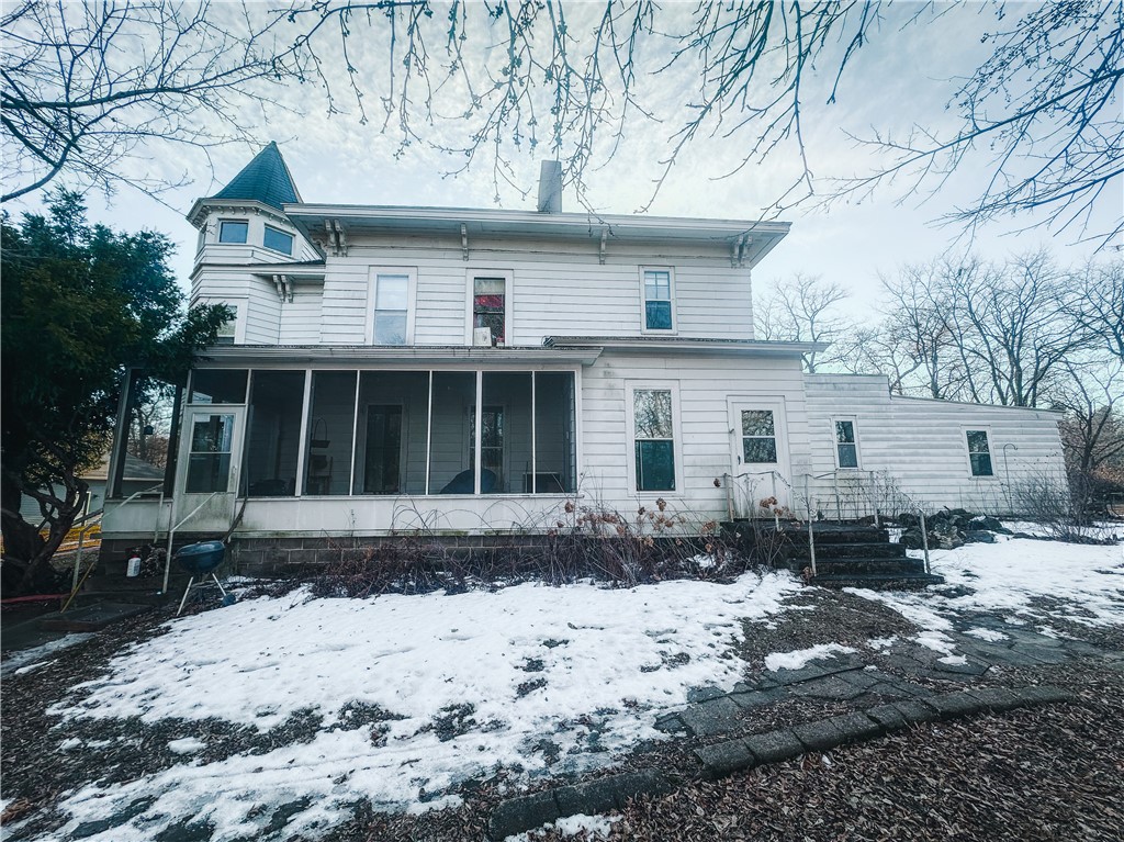940 N Bridge Street 1-4 Property Photo