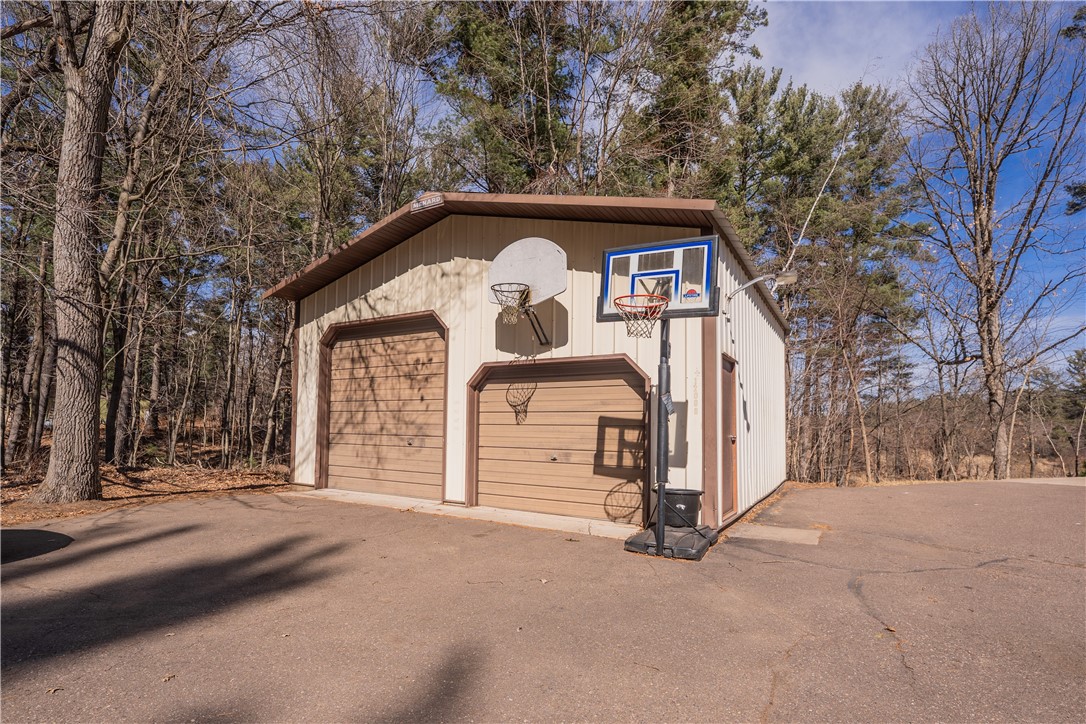 12096 102nd Avenue Property Photo 2