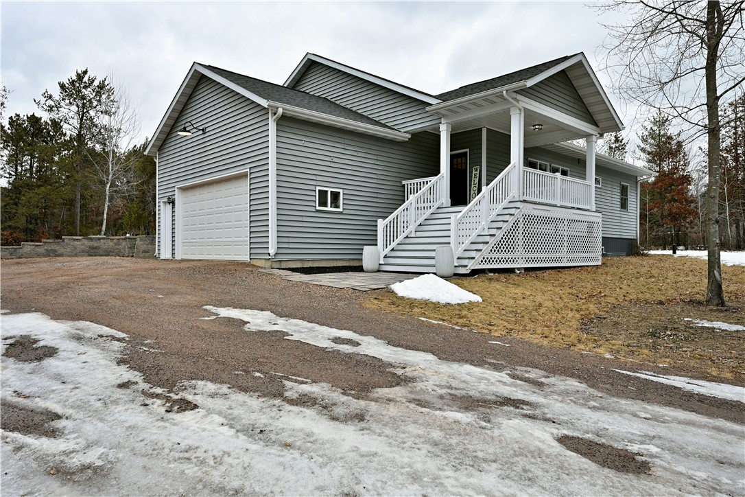 1860 13 1/4 Avenue Property Photo 1