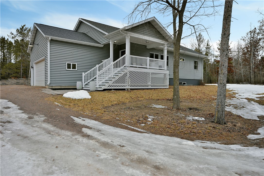 1860 13 1/4 Avenue Property Photo 3