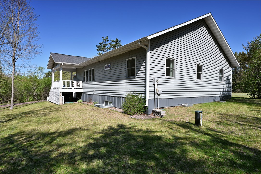 1860 13 1/4 Avenue Property Photo 9