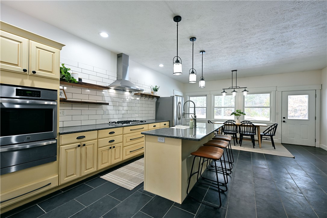 1860 13 1/4 Avenue Property Photo 10