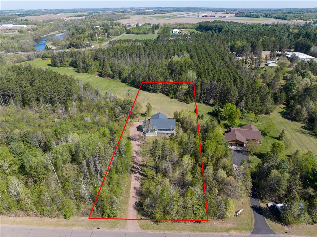 1860 13 1/4 Avenue Property Photo 12