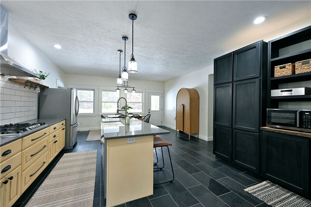 1860 13 1/4 Avenue Property Photo 18