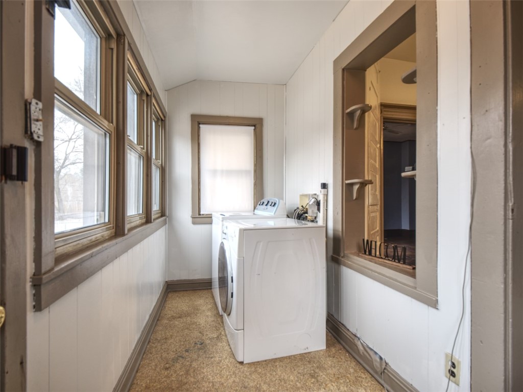 2737 3rd Street Property Photo 5
