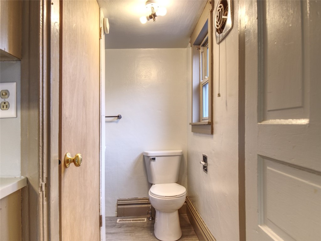 2737 3rd Street Property Photo 9