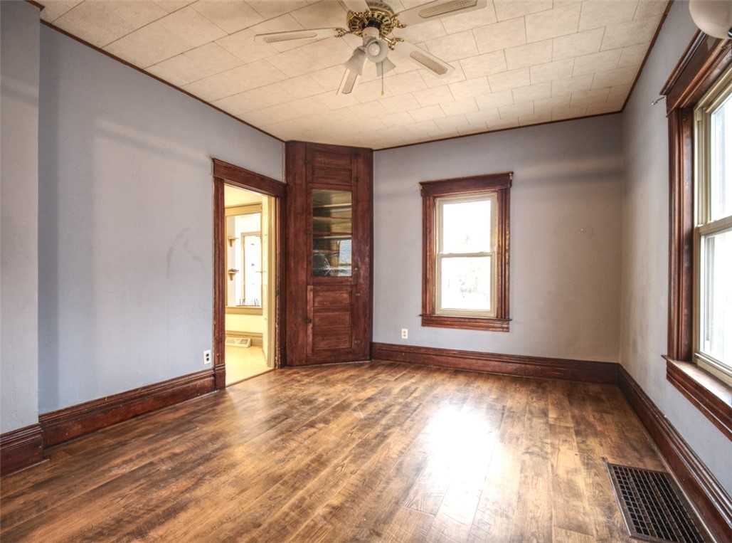 2737 3rd Street Property Photo 11