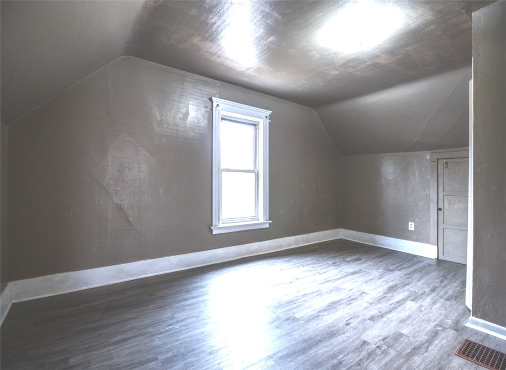 2737 3rd Street Property Photo 20