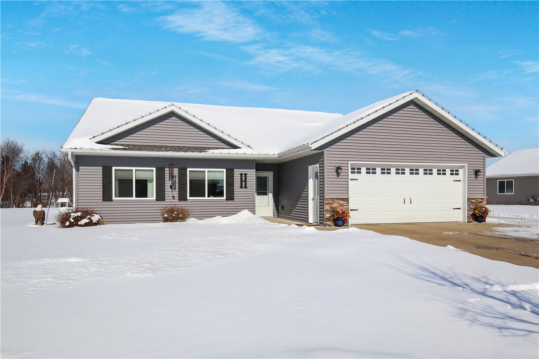2737 9th Avenue Property Photo 1