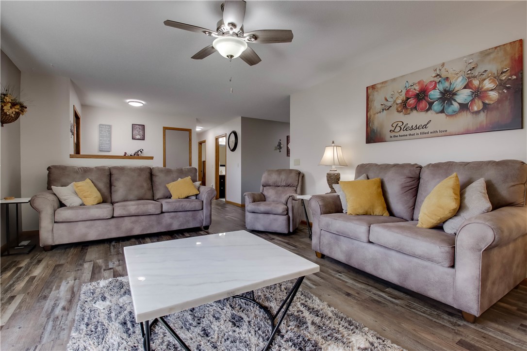 5568 166th Street Property Photo 4