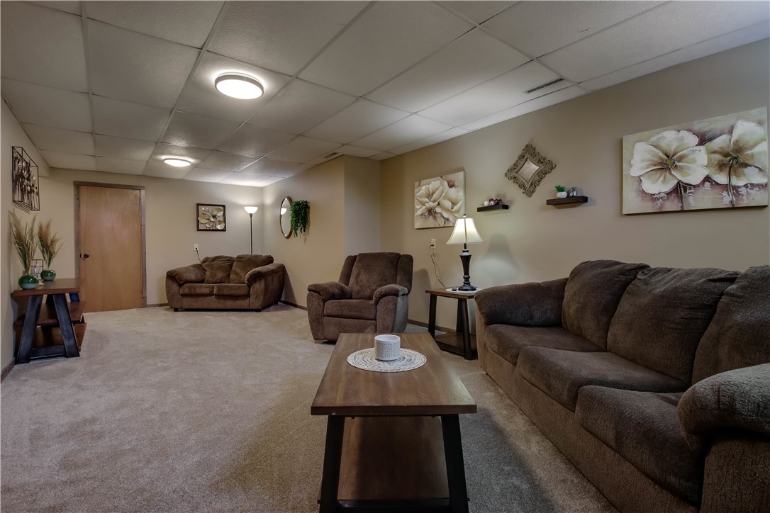 5568 166th Street Property Photo 13