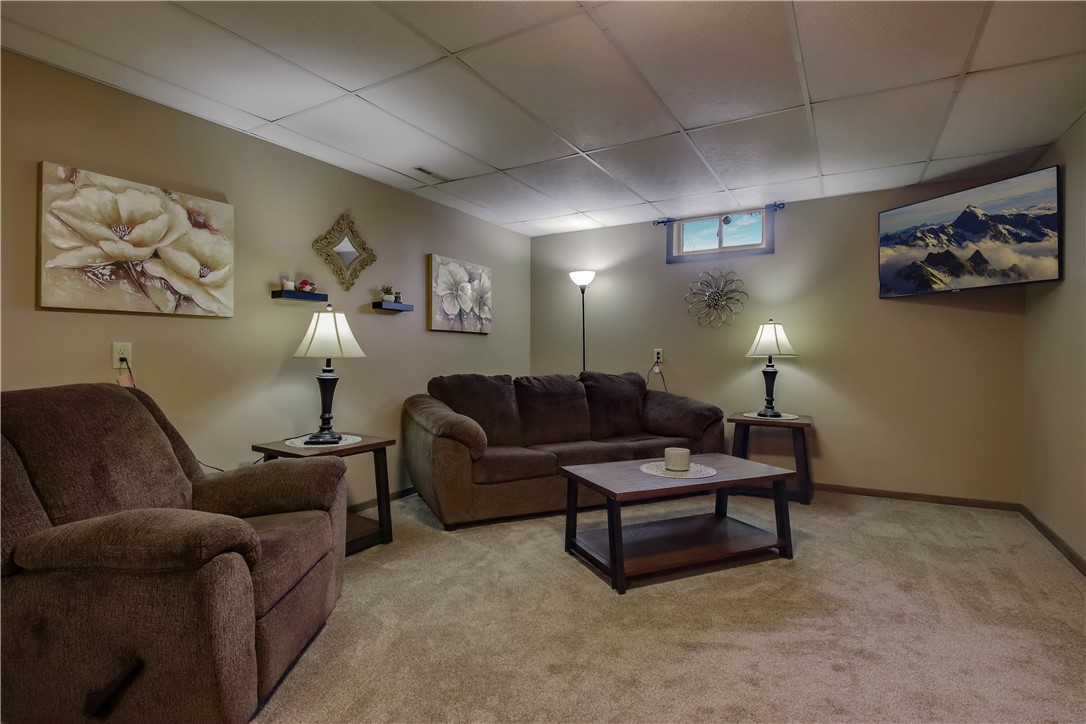 5568 166th Street Property Photo 15