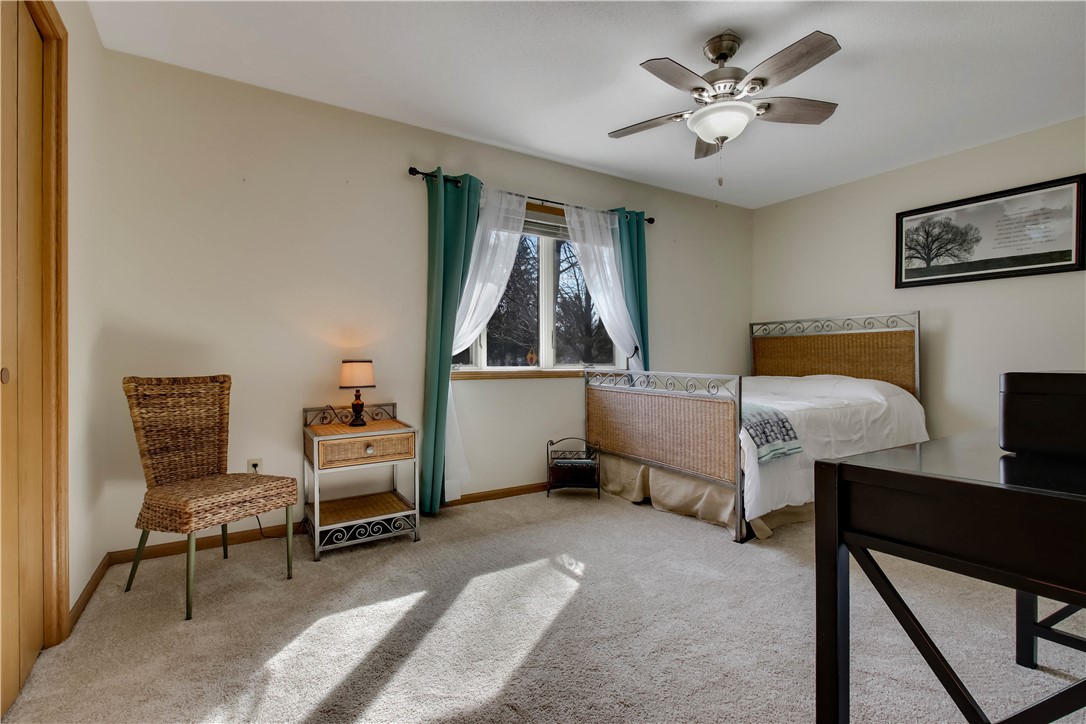 5568 166th Street Property Photo 18