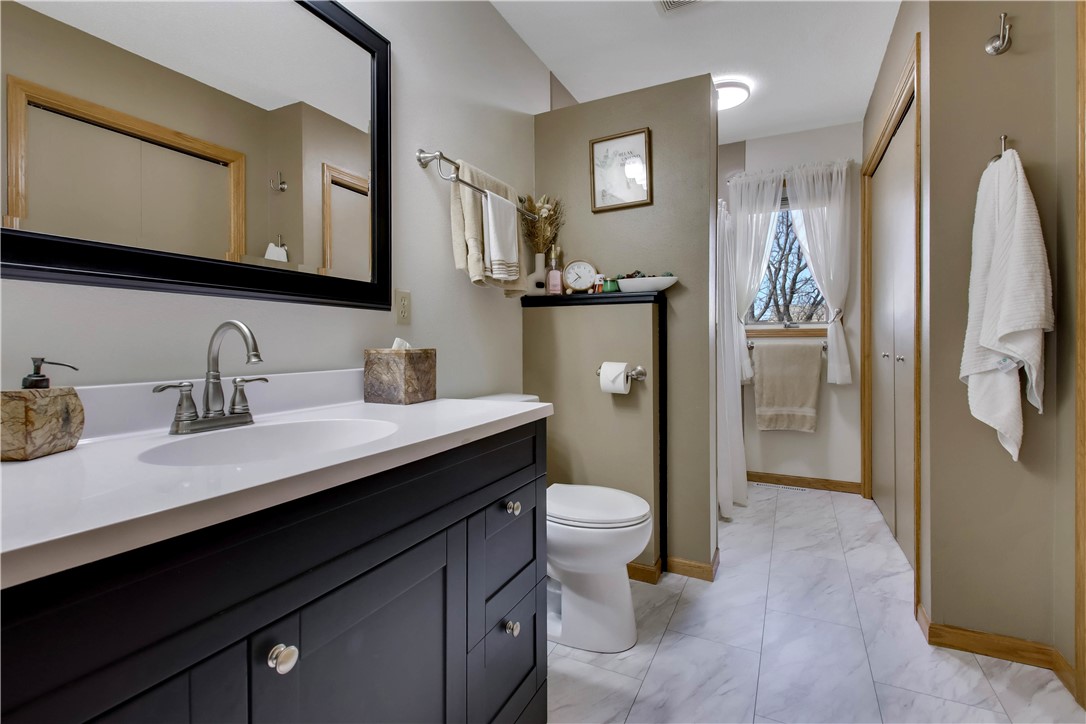 5568 166th Street Property Photo 19