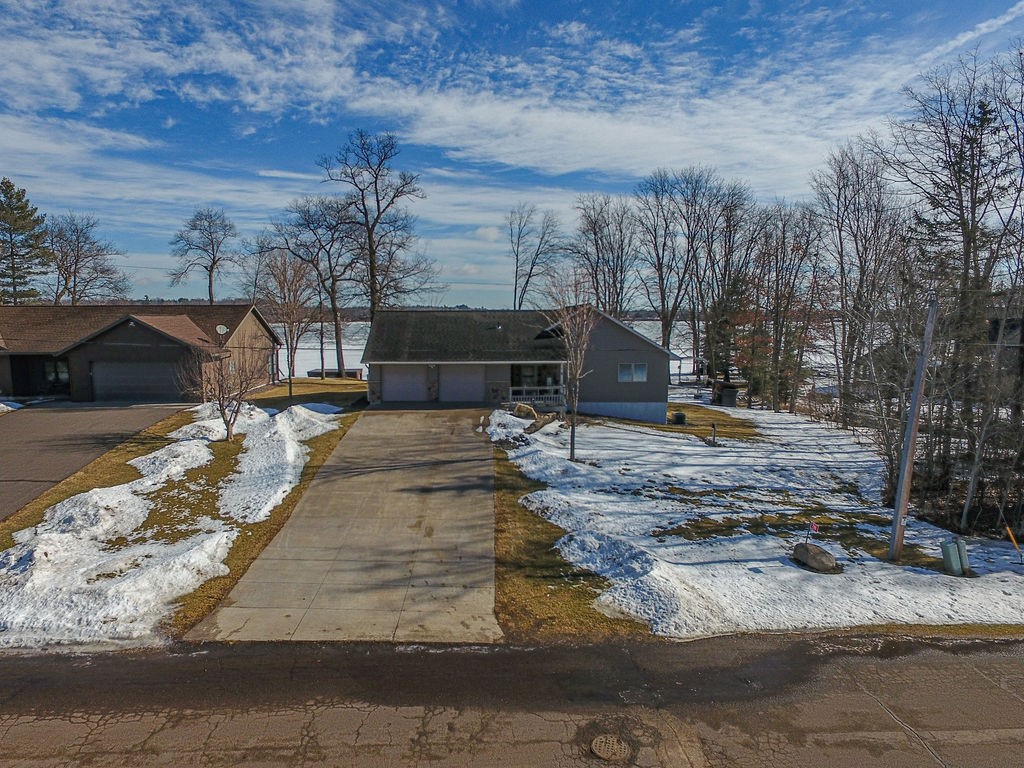 788 Magnor Lake Lane Property Photo
