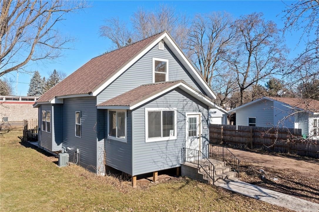 7430 Birch Street W Property Photo 9