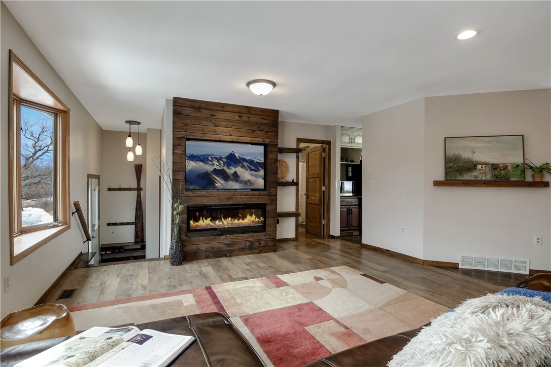 9910 County Highway Q Property Photo 13